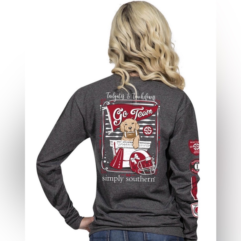 Simply Southern Tailgates & Touchdowns "Go Team" Heather Grey Long Sleeve Tee